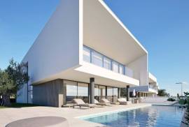 Luxury 4-bedroom villa with stunning views, 300m from Camilo Beach