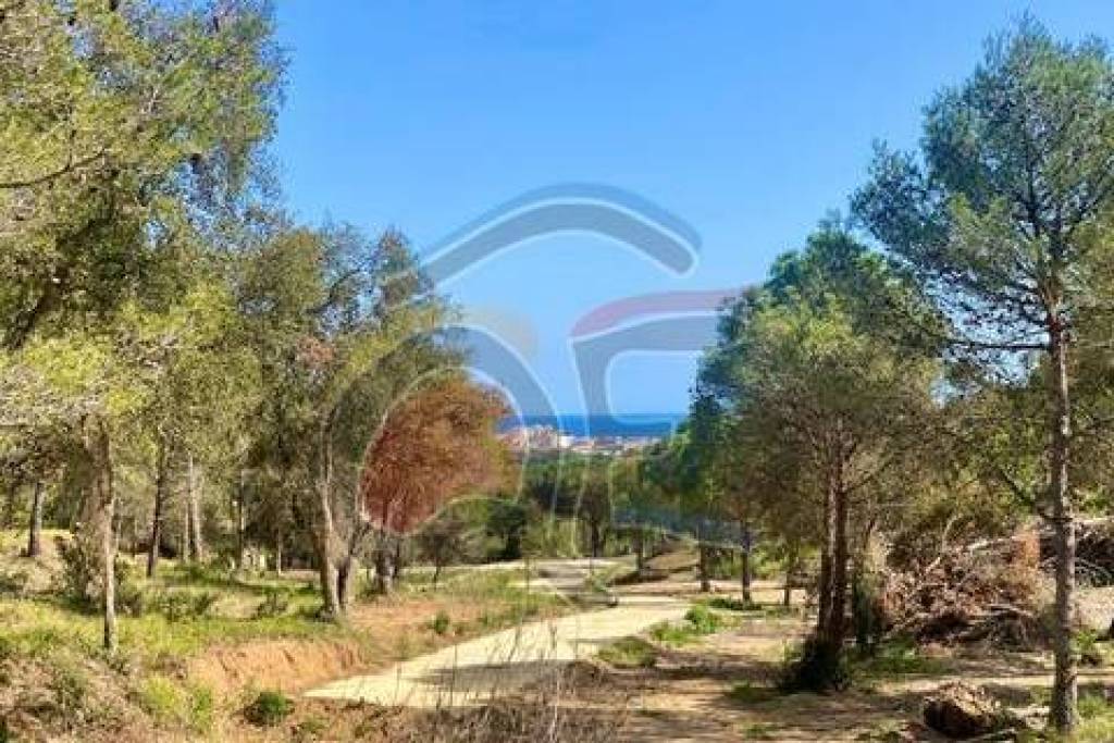 Plots for sale nearby Palamós