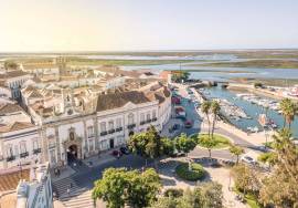 Rooftop hotel with high potential – Faro (Algarve)