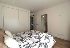 Semi-new 3+1 bedroom townhouse with private pool and garage for sale - Ferreiras/Albufeira