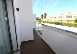 Semi-new 3+1 bedroom townhouse with private pool and garage for sale - Ferreiras/Albufeira