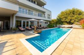 Luxury 5 Bed Villa For Sale In Medulin