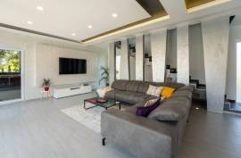 Luxury 5 Bed Villa For Sale In Medulin