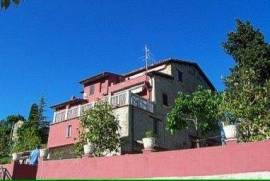 Excellent 5 Bed Country House For Sale In Roccafluvione Italy