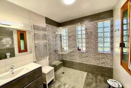Luxury 4 Bed Villa For Sale in Alcora Castellon
