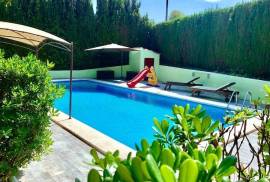 Luxury 4 Bed Villa For Sale in Alcora Castellon