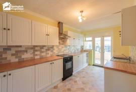 3 bedroom, Detached bungalow for sale