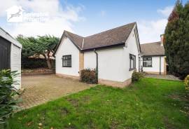 3 bedroom, Bungalow for sale