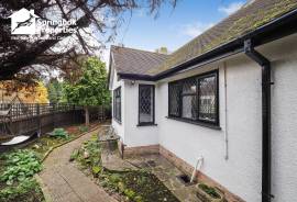 3 bedroom, Bungalow for sale