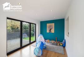 3 bedroom, Bungalow for sale