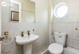 3 bedroom, Detached house for sale