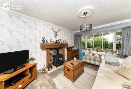4 bedroom, Detached house for sale