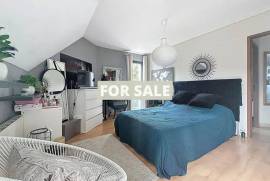 Detached House with Lovely Swimming Pool
