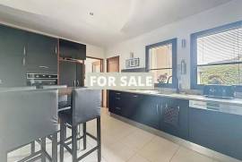 Detached House with Lovely Swimming Pool