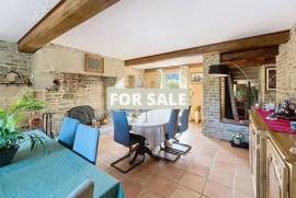 Huge Grand Country Property with Parkland Gardens and Lake
