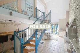 Huge Grand Country Property with Parkland Gardens and Lake