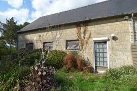 Detached Country House with Outbuilding