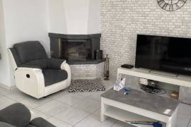 Very Comfortable Single Storey Villa With Garage