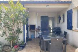 Very Comfortable Single Storey Villa With Garage