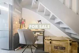 Coastal Property with Lovely Accommodation