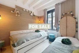 Coastal Property with Lovely Accommodation