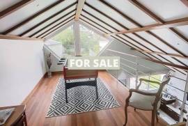 Single Storey Detached Villa With Garden