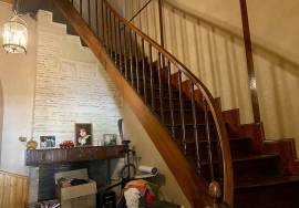 Town House with Business Opportunity