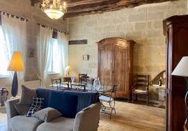 Town House with Business Opportunity