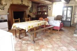 Huge Farm House for Further Renovation