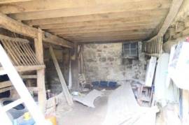 Huge Farm House for Further Renovation