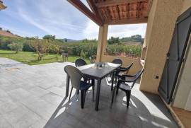 Detached Villa with Landscaped Garden
