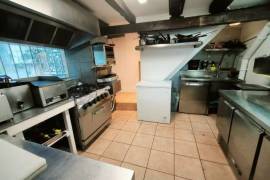 Property with Freehold Business in Lovely Location
