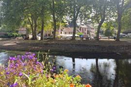 Property with Freehold Business in Lovely Location