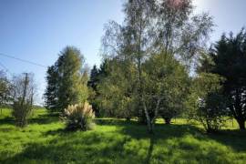 Building Plot with Services Nearby