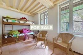 Period Property by the Coast with Lovely Garden