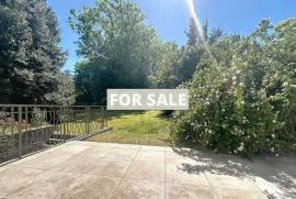 Period Property by the Coast with Lovely Garden