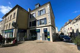 Town House in Good Order in Heart of Town