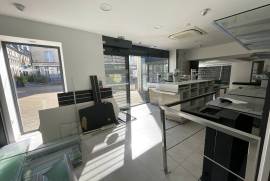 Town House in Good Order in Heart of Town