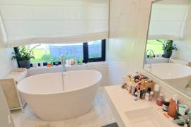 Detached house for rent in Riga district, 240.00m2