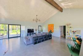 Detached house for rent in Riga district, 240.00m2