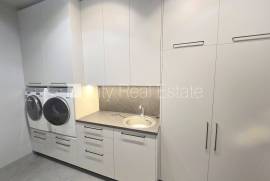 Detached house for rent in Riga district, 240.00m2