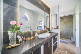 Evolution Retreat: Boutique Wellness Property for Sale Near Tamarindo, Costa Rica
