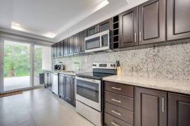 Jacarandas 15: Modern 3-Bedroom Townhome Minutes from Tamarindo!
