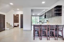 Jacarandas 15: Modern 3-Bedroom Townhome Minutes from Tamarindo!