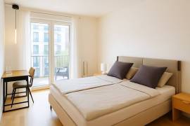 East Side Gallery: ready to move, luxury 2 room with 2 balconies for sale