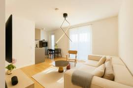 East Side Gallery: ready to move, luxury 2 room with 2 balconies for sale