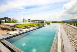 The Sanctuary: 2 Bedroom Condo With Stunning Views