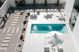 4 Bedroom, Minimalistic, Ultra Modern Pool Villa