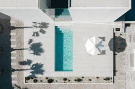 4 Bedroom, Minimalistic, Ultra Modern Pool Villa