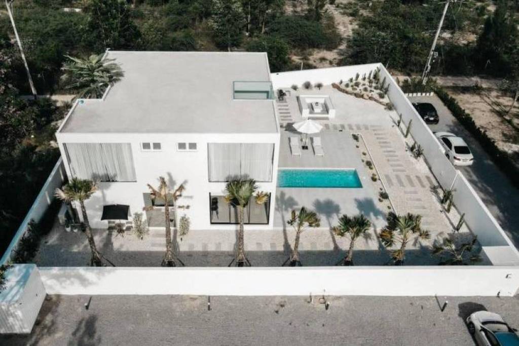 4 Bedroom, Minimalistic, Ultra Modern Pool Villa
